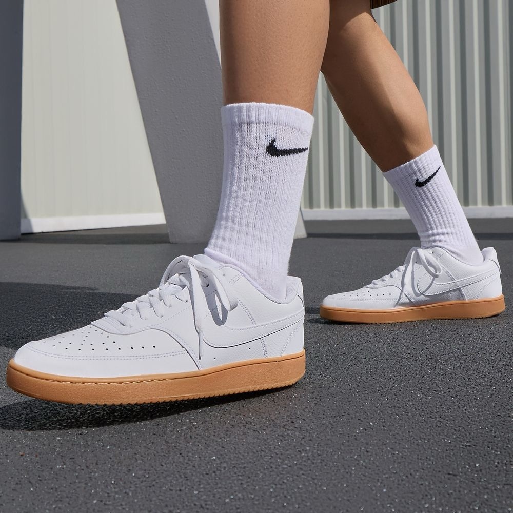 Nike Men's court vision low Sneakers
